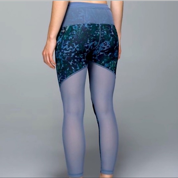 Lululemon Running In The City Teal Pattern Mesh Tight Leggings - Picture 2 of 16